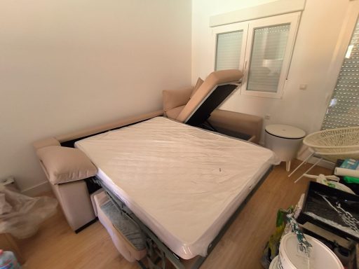 Modelo Niza Sofá cama 3 plazas + chaiselongue derecha (vista de frente derecha)